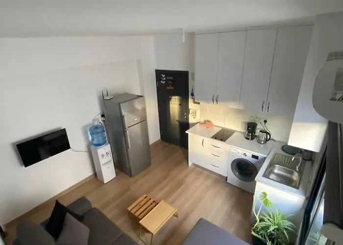 Stylish Retreat In Nicosias Heart Apartament