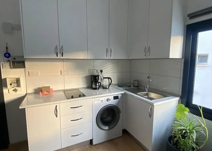 Apartament Stylish Retreat In Nicosias Heart